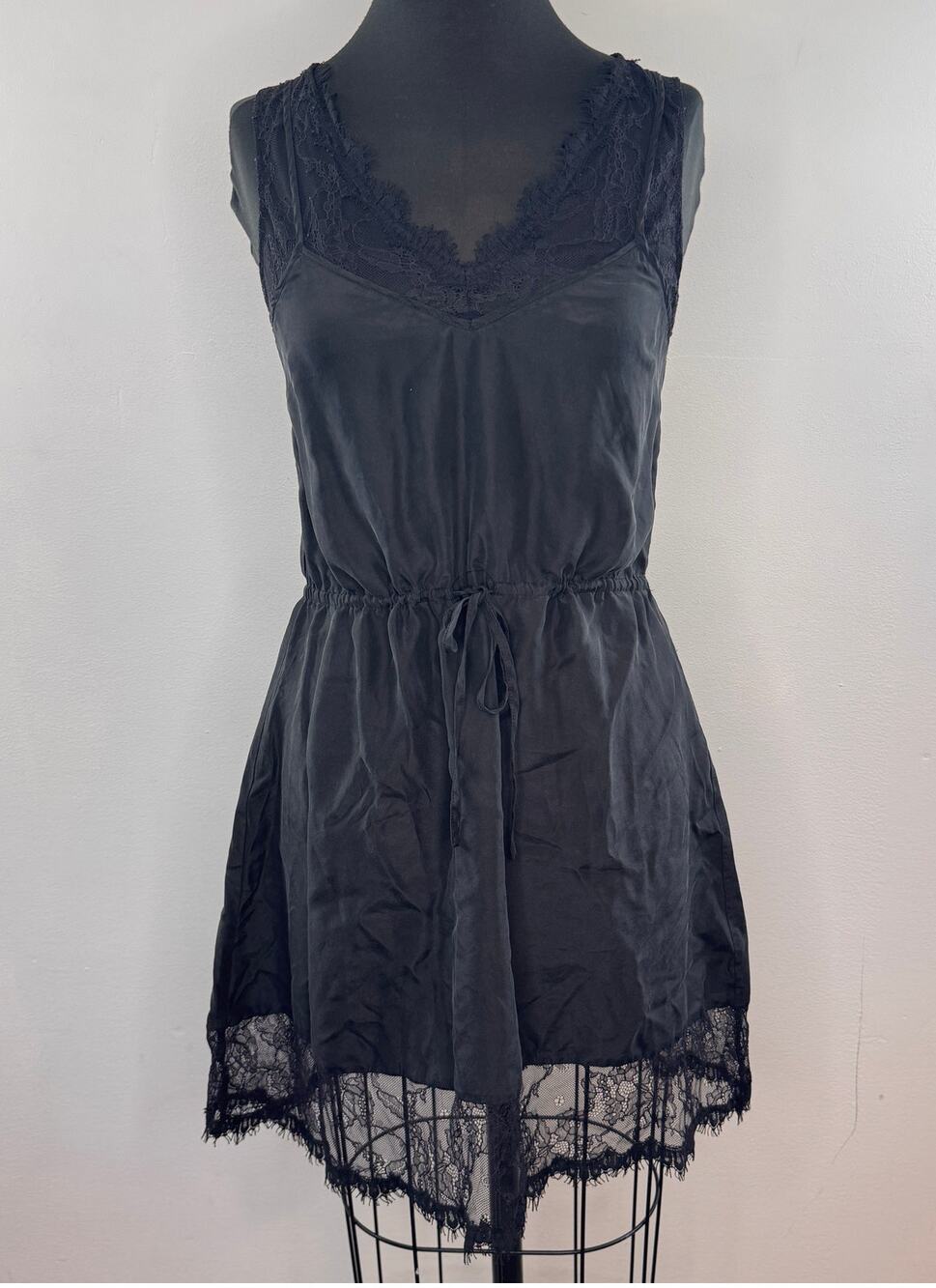 Black Sleep Dress Floral Lace Silk V-Neck Tie-Waist Sleeveless Casual Pullover S